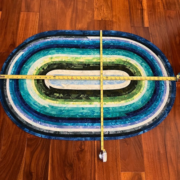 Sea Grass Botanical Jelly-Roll Rug - Picture 6 of 13